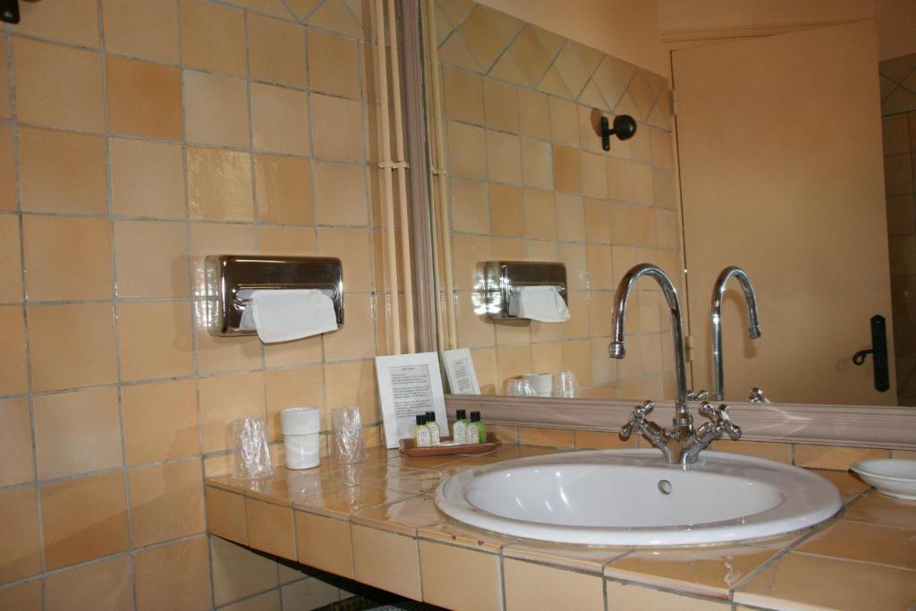 Auberge Des Glycines Porquerolles Kamer foto