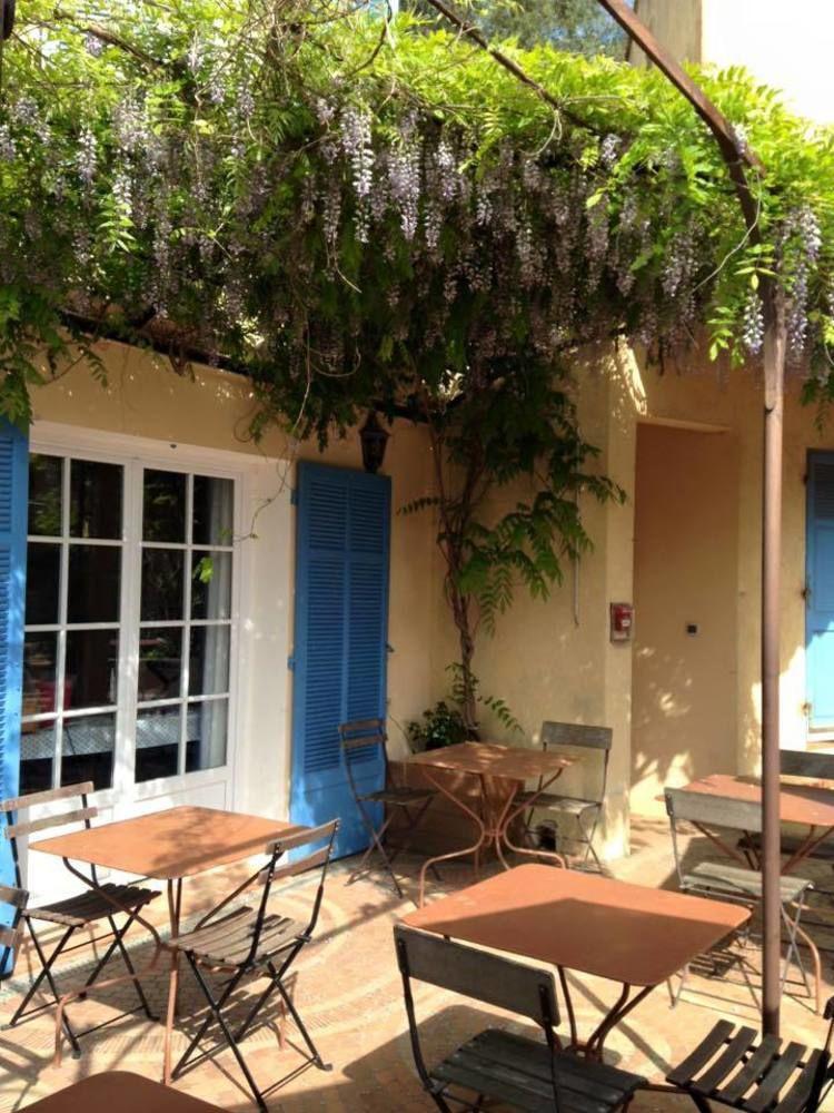 Auberge Des Glycines Porquerolles Buitenkant foto