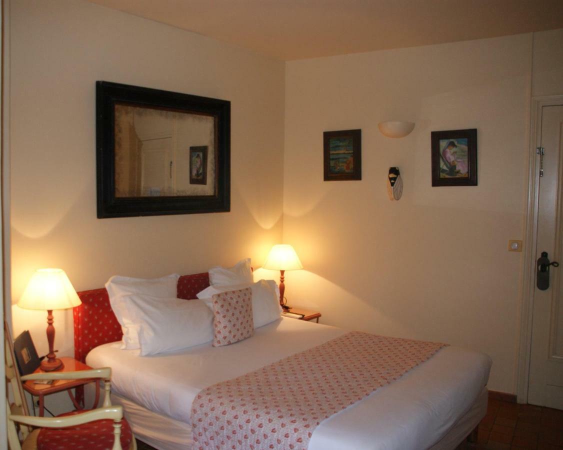 Auberge Des Glycines Porquerolles Buitenkant foto
